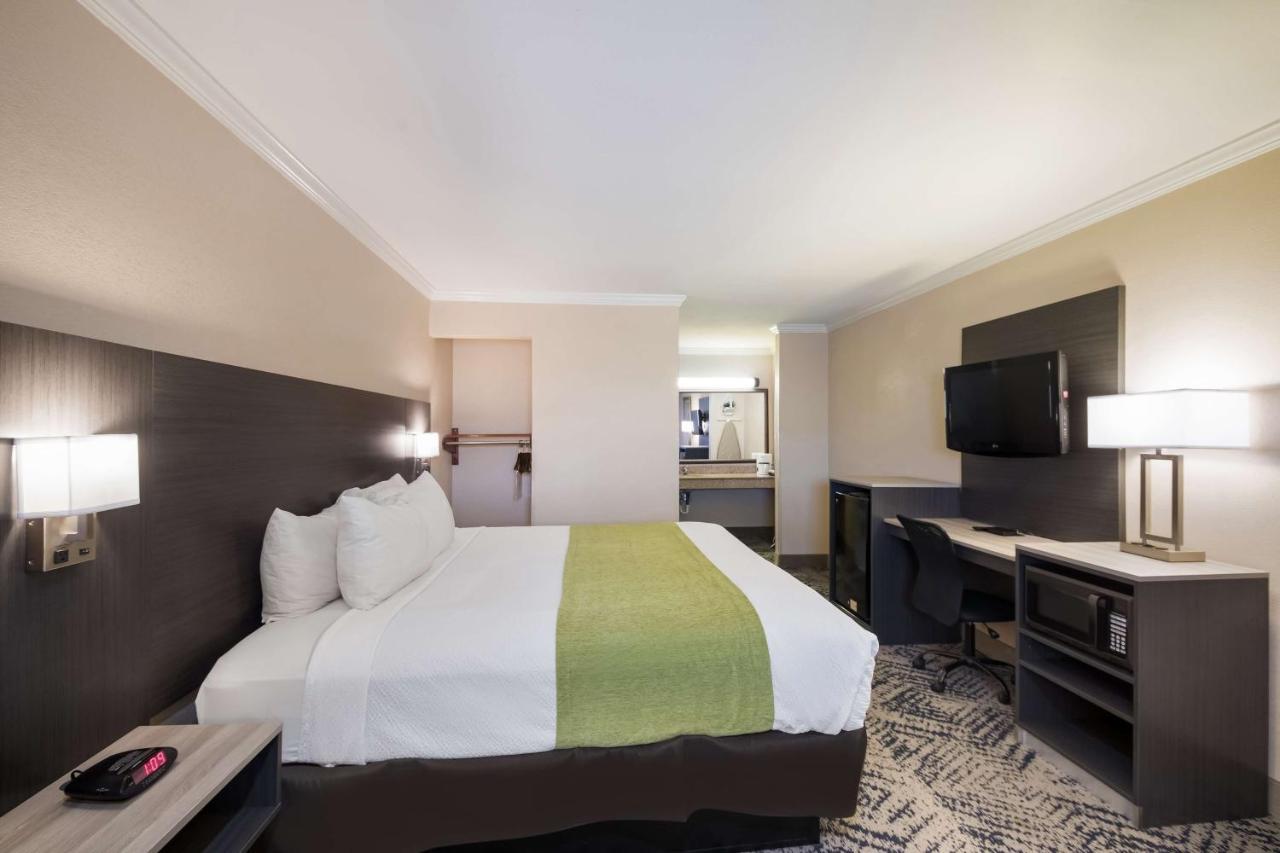 Surestay Hotel By Best Western Rockdale Exterior foto