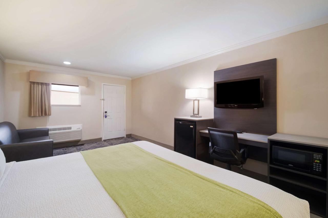 Surestay Hotel By Best Western Rockdale Exterior foto