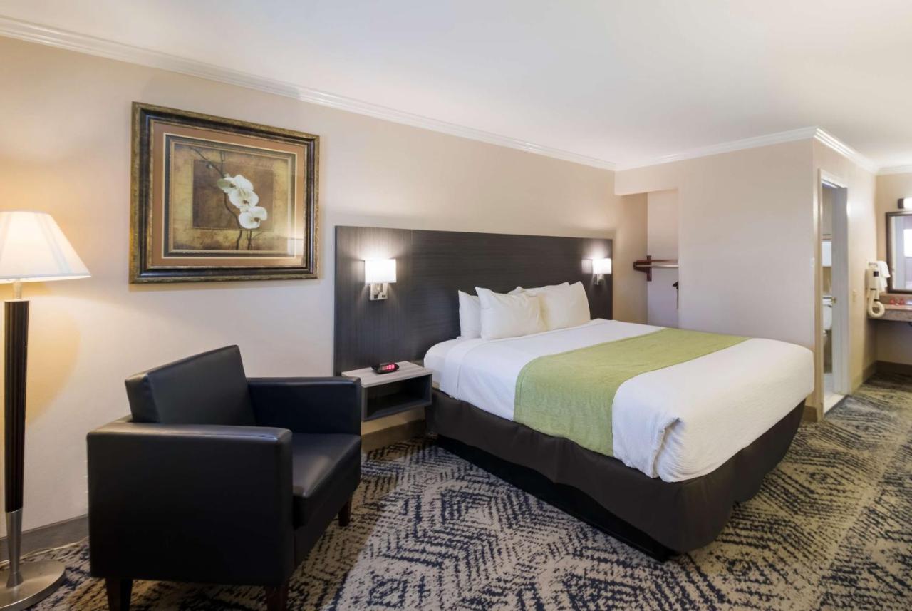 Surestay Hotel By Best Western Rockdale Exterior foto