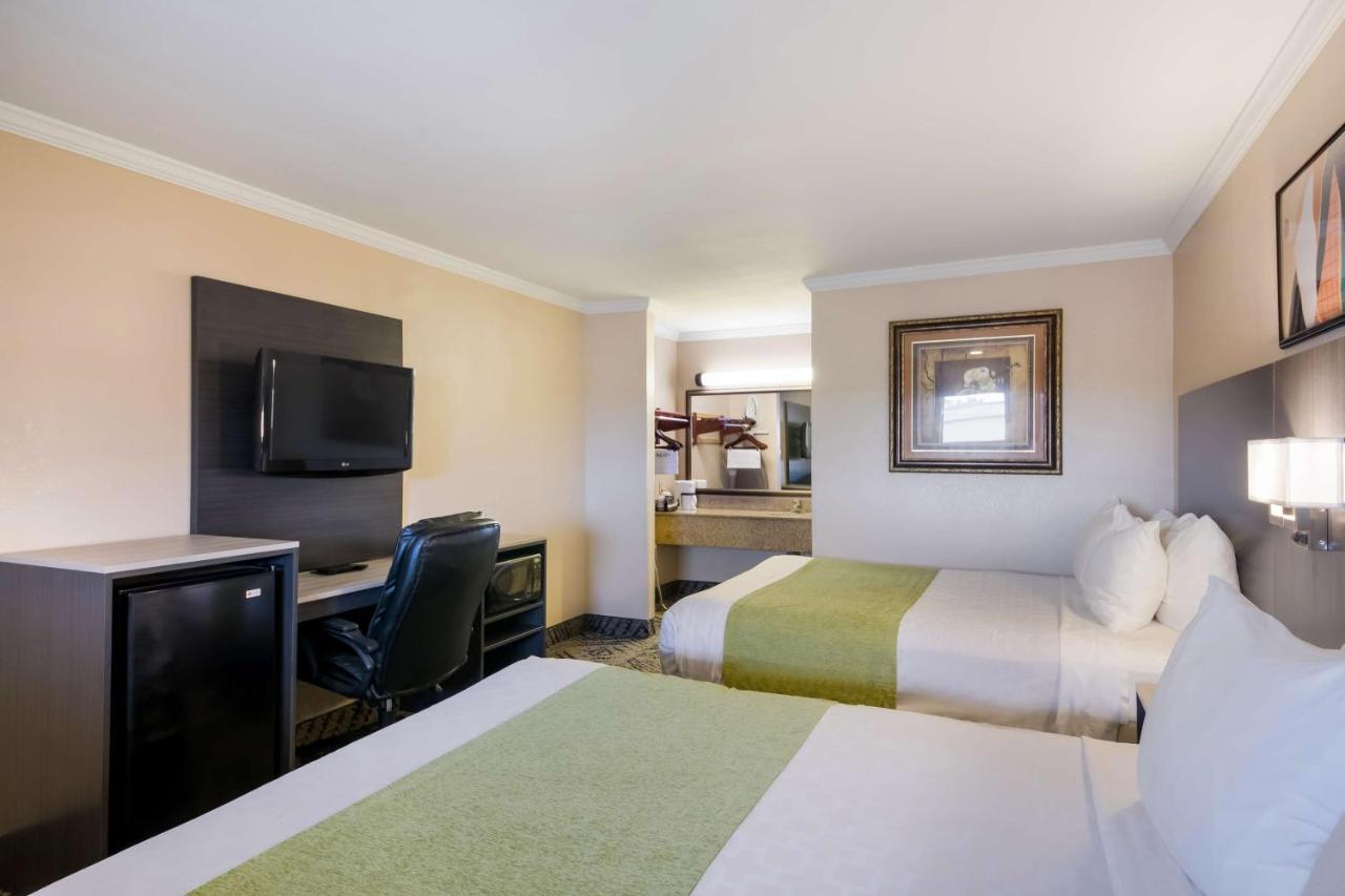 Surestay Hotel By Best Western Rockdale Exterior foto